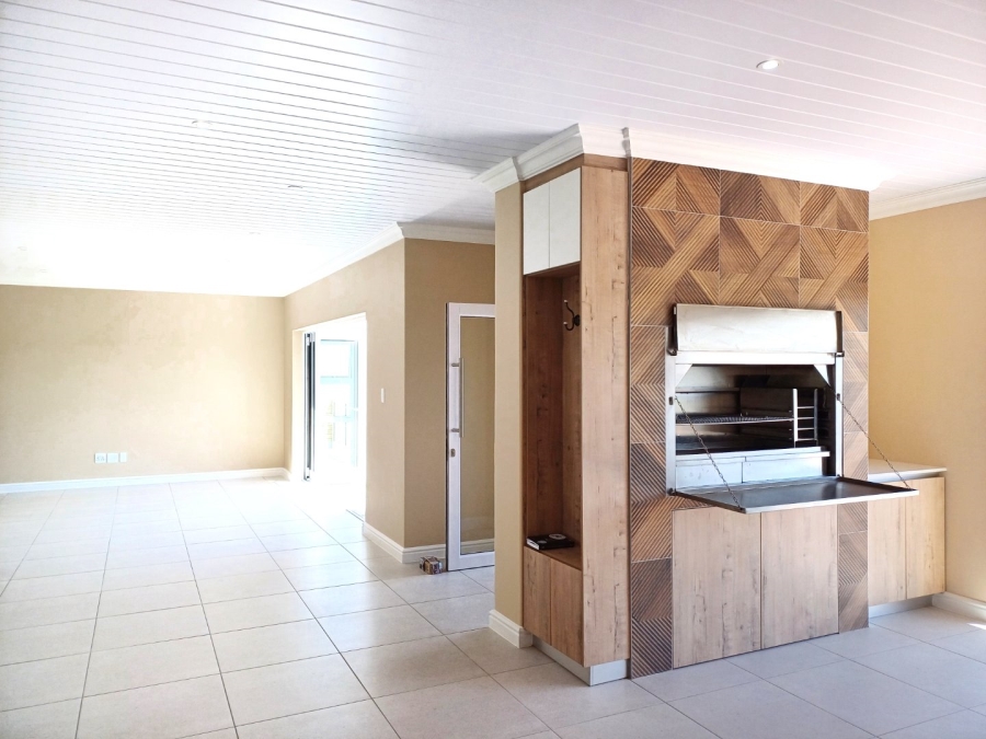 3 Bedroom Property for Sale in Reebok Western Cape